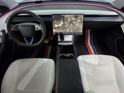 TESLA MODEL 3 - 5