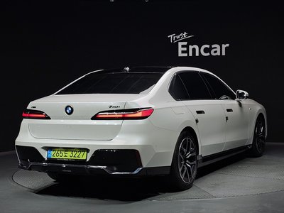 BMW 7 SERIES - 4
