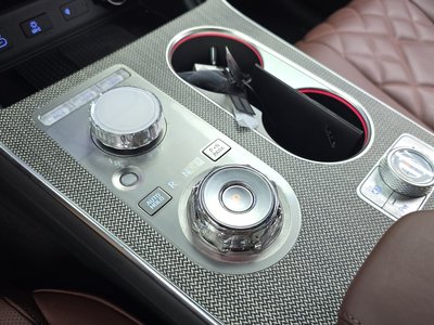 صورة مصغرة 12 لـ 2025 Genesis GV80