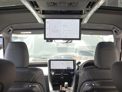 2024 TOYOTA ALPHARD photo 9