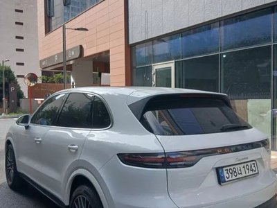 صورة 4 لـ 2020 Porsche CAYENNE