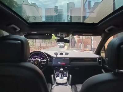 صورة 5 لـ 2020 Porsche CAYENNE