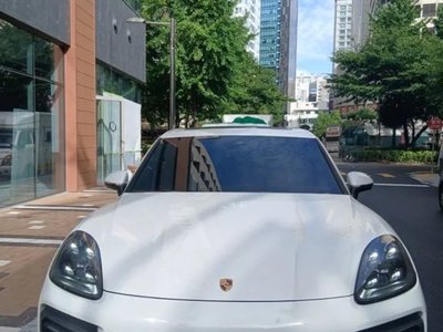 صورة 2 لـ 2020 Porsche CAYENNE