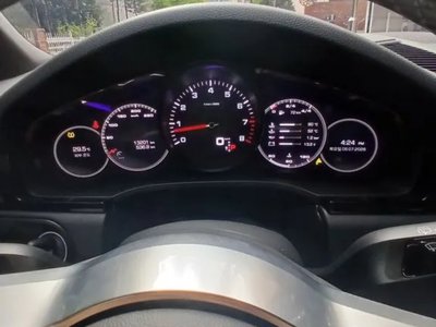 صورة 8 لـ 2020 Porsche CAYENNE