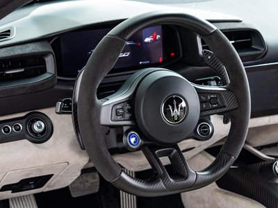 MASERATI MC20 - 7