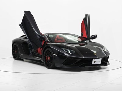 LAMBORGHINI AVENTADOR ROADSTER - 1