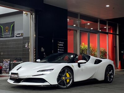 FERRARI SF90 SPIDER