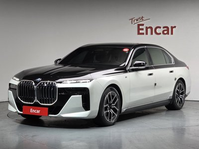 BMW I7 - 1