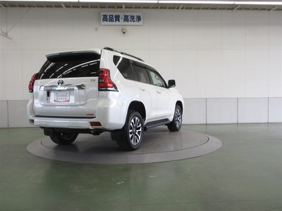 TOYOTA LAND CRUISER PRADO - 6
