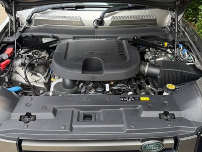 LAND ROVER DEFENDER 110 X DYNAMIC HSE D300 - 10