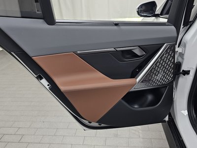 2025 BMW 5 SERIES thumbnail 15