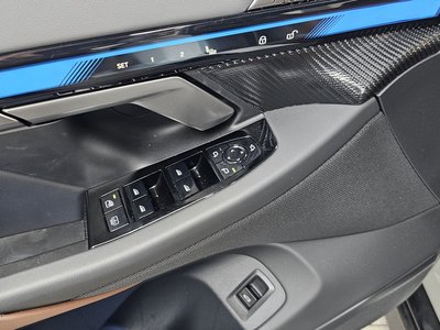 2025 BMW 5 SERIES thumbnail 27