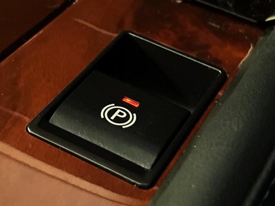 2016 Lexus LX thumbnail 64