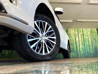 2016 Lexus LX thumbnail 15