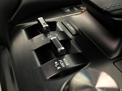 2016 Lexus LX thumbnail 68
