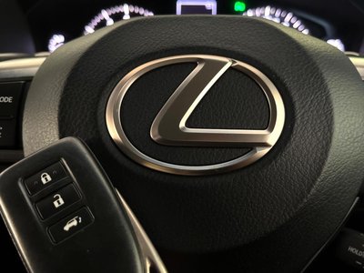 2016 Lexus LX thumbnail 59