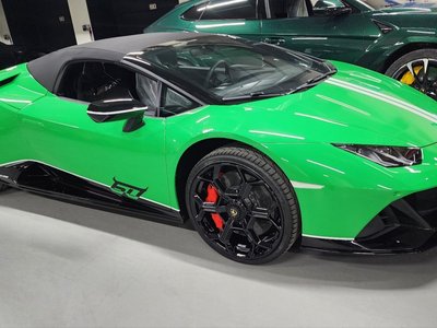 LAMBORGHINI HURACAN