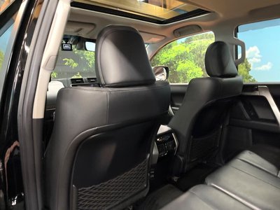 2023 Toyota LAND CRUISER PRADO — миниатюра 27