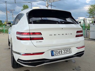 صورة 3 لـ 2025 Genesis GV80
