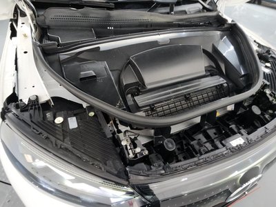 MERCEDES-BENZ EQE - 7