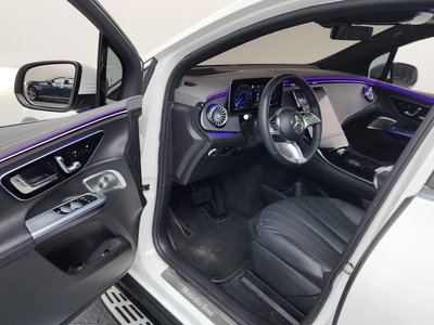 MERCEDES-BENZ EQE - 10