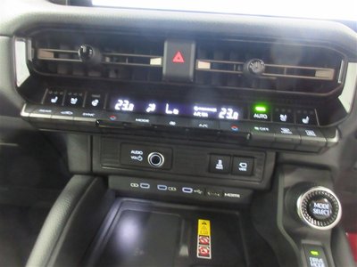 TOYOTA LAND CRUISER 250 - 8
