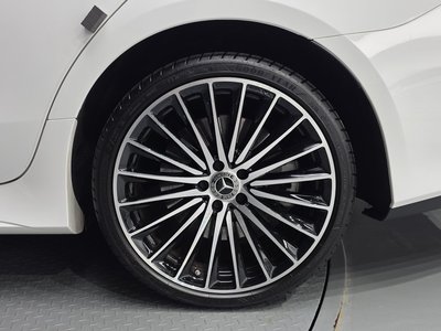 صورة 8 لـ 2023 Mercedes-BENZ CLS