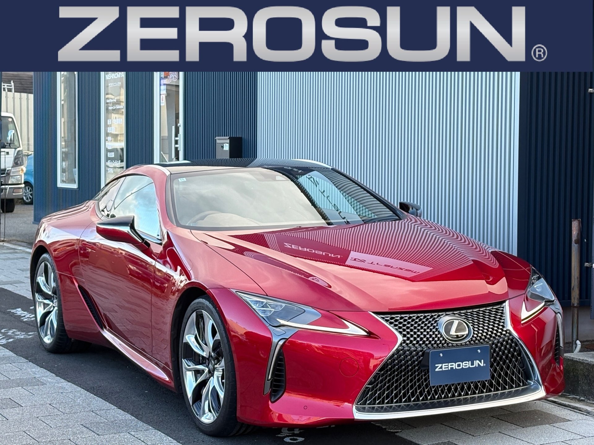 LEXUS LC - View 1