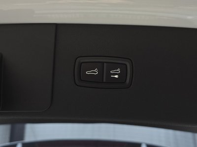 2023 Porsche CAYENNE thumbnail 33