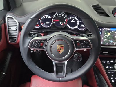 2023 Porsche CAYENNE thumbnail 18