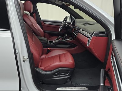 2023 Porsche CAYENNE thumbnail 16