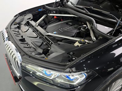 BMW X7 - 7