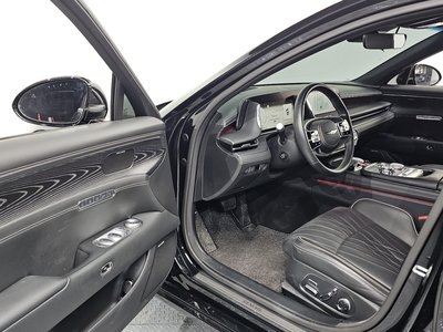صورة 10 لـ 2022 Genesis G90 (RS4)