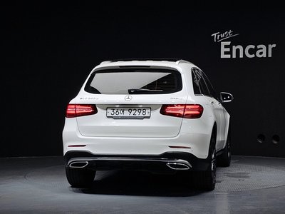 MERCEDES-BENZ GLC - 4