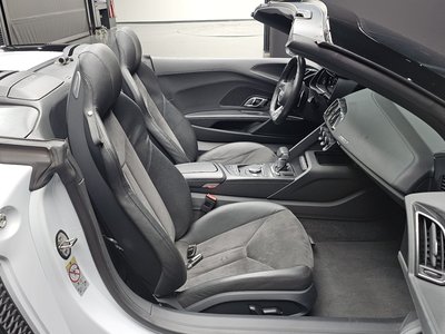 2021 AUDI R8 photo 10