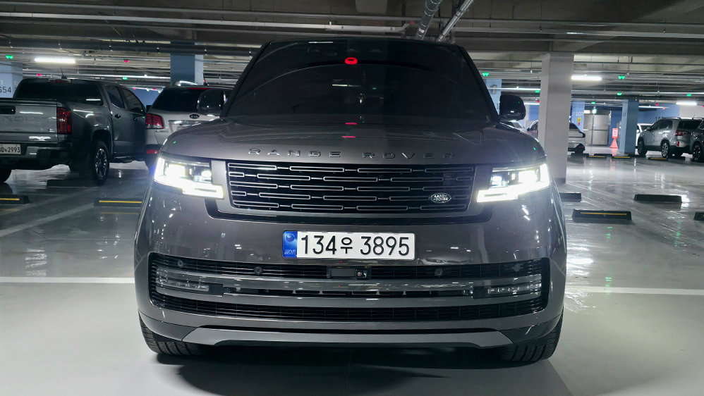 LAND ROVER RANGE ROVER - View 1