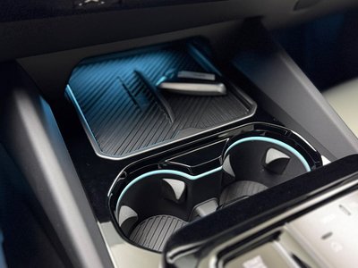 2025 BMW 5 SERIES — миниатюра 11