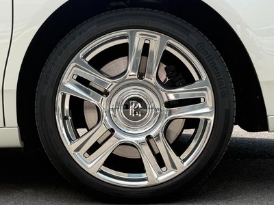 ROLLS-ROYCE GHOST - 10