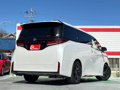 TOYOTA VELLFIRE - 3