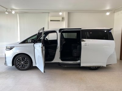 2023 Toyota VELLFIRE — фото 8