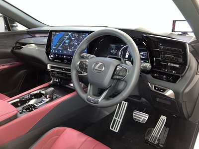 2025 Lexus RX — фото 3