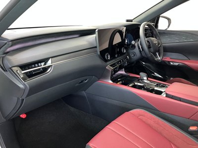 صورة مصغرة 11 لـ 2025 Lexus RX
