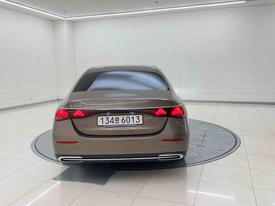 MERCEDES-BENZ E-CLASS - 3