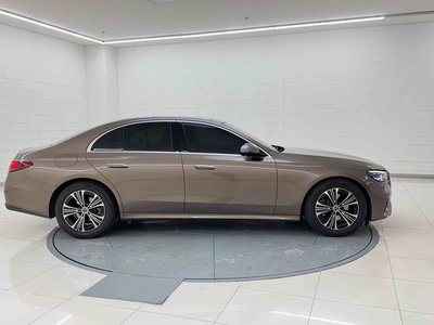 MERCEDES-BENZ E-CLASS - 7