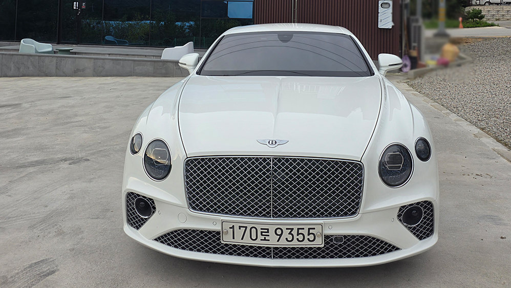 BENTLEY CONTINENTAL - View 1