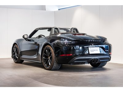 PORSCHE 718 - 8