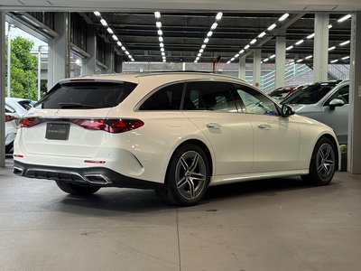 MERCEDES-BENZ E-CLASS - 3