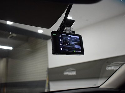 2023 Genesis G80 (RG3) thumbnail 16