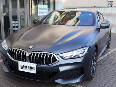 BMW 8 SERIES