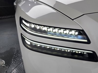 2024 Genesis GV80 photo 9